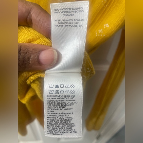 Lucky Brand Yellow Floral Print Vneck Boho Tassel Top Size Small - Picture 6 of 7